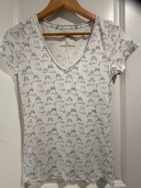 Abercrombie & Fitch Cat Print V-Neck Tee - Size S